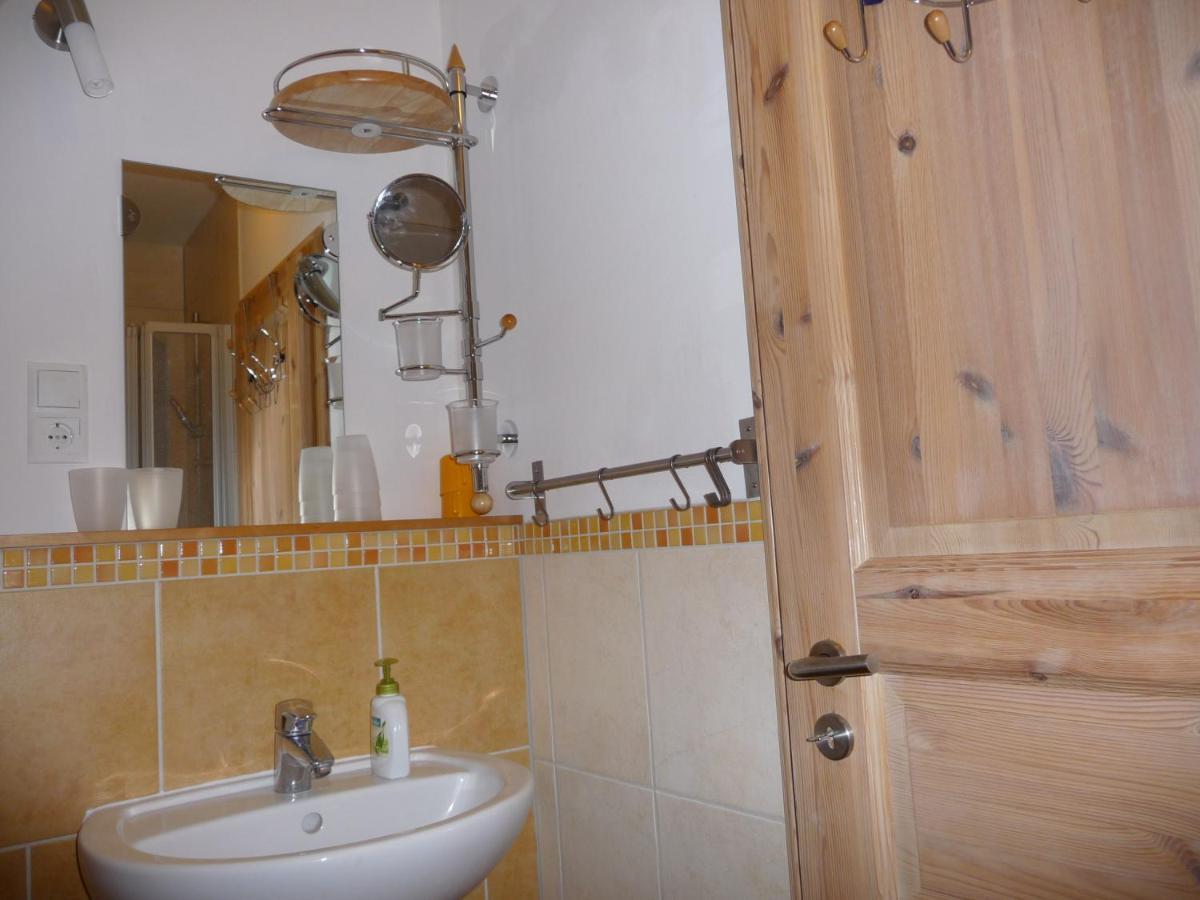 Haus Bergwiese - Fuer Naturfreunde, Familien, Wanderer Gehlberg Екстериор снимка
